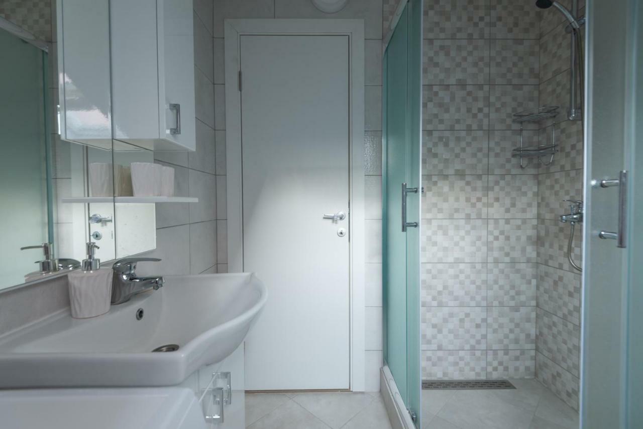 Honey Farm House Вирпазар Екстериор снимка